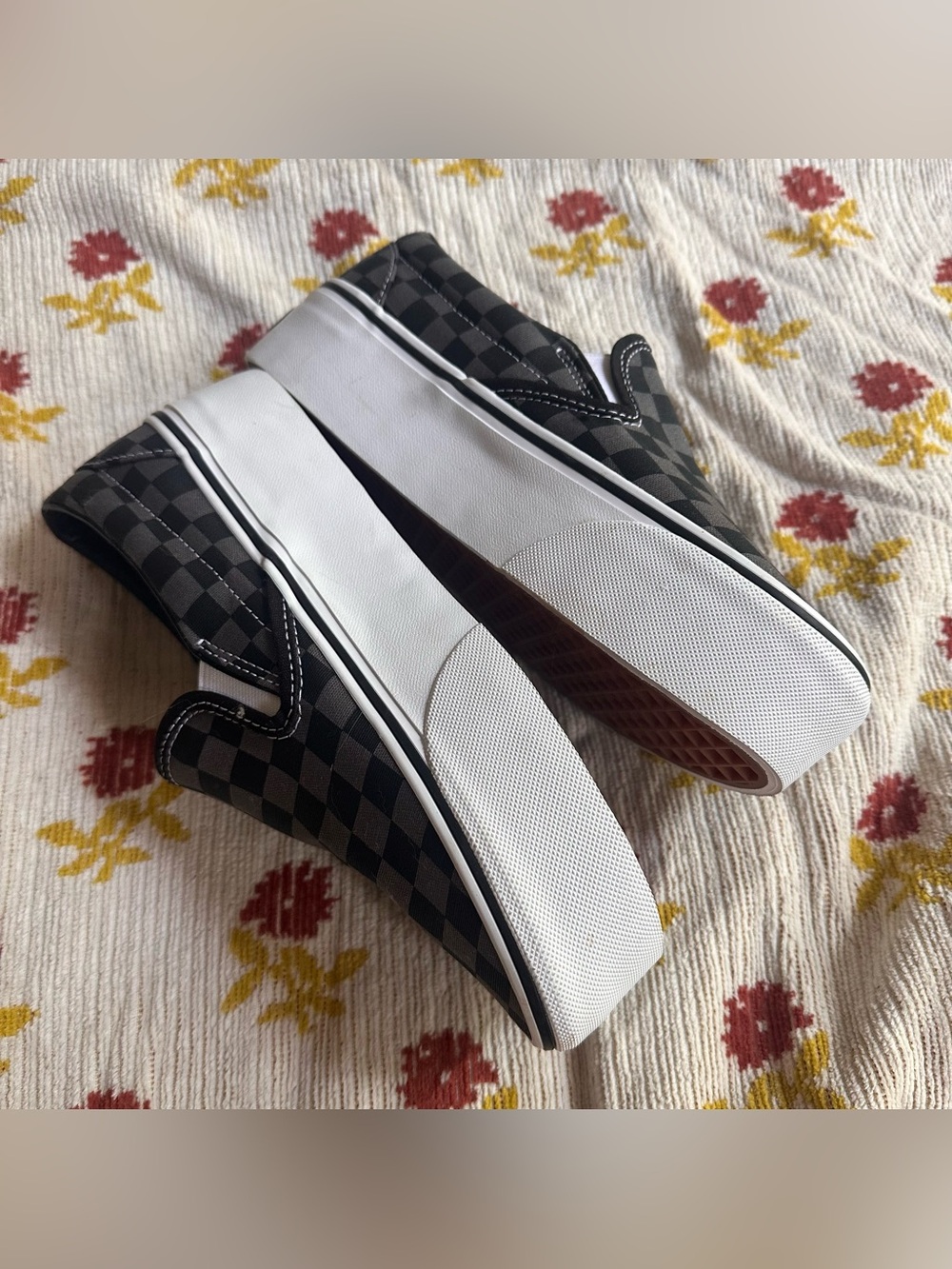 New NWOT Vans Classic Slip-On Platform Checkerboard Shoe in Black and Grey W 8 - Picture 9 of 13